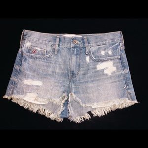 HOLLISTER x Mid-Rise Jean Shorts
